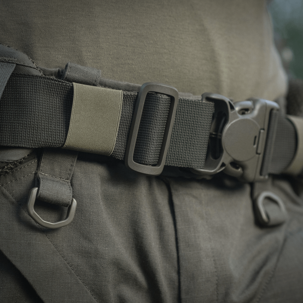 M-Tac War Belt ARMOR taktisk livrem i slidstærkt Cordura 500D med MOLLE-webbing og robust lukning.