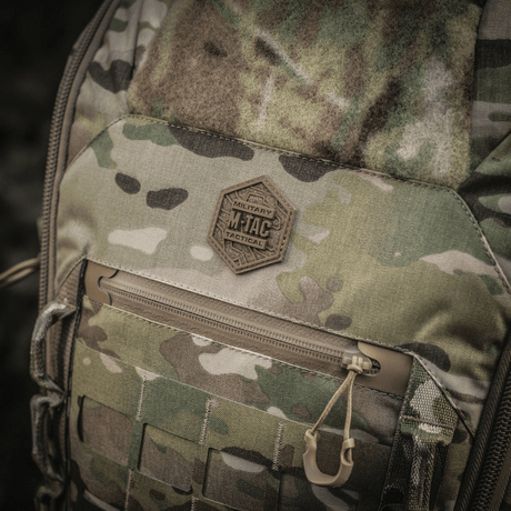M-Tac Rygsæk Large Gen.III Elite med robust design, lavet af slidstærkt Cordura 500D og Hex 1000D materiale for taktisk brug.