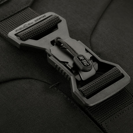 FidLock V-Buckle magnetic clasp on M-Tac Magnet XL Bag Elite tablet and shoulder bag, practical and secure closing mechanism.