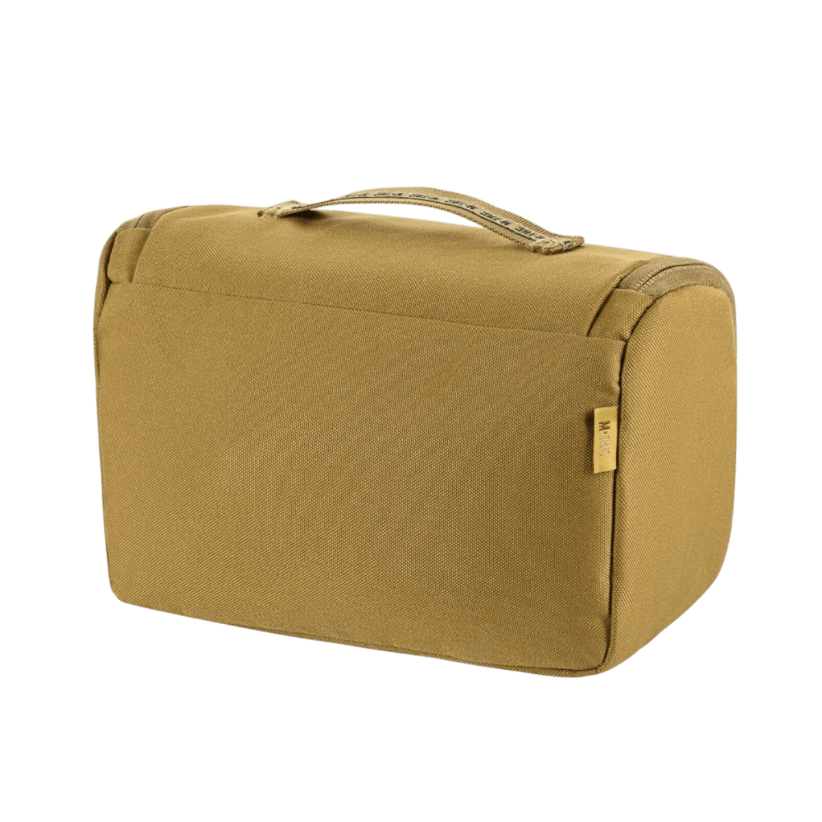 M-Tac Toilettaske i khaki, fremstillet af slidstærkt 600D polyester med vandafvisende PVC-belægning, ideel til opbevaring af toiletartikler.
