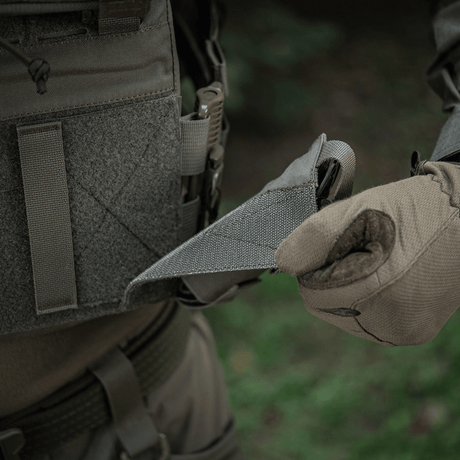 M-Tac Tourniquet Pouch Elastic VELCRO Gen.II attached to a VELCRO panel, quick access to tourniquet in a tactical situation