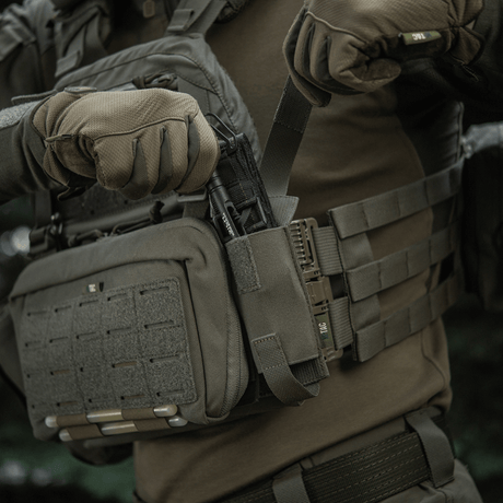 M-Tac Tourniquet Pouch Elastic VELCRO Gen.II tactically attached to a plate carrier