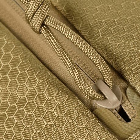 Close-up of M-Tac Sphaera Hex Hardsling Bag Gen.II Elite material and zipper details in Cordura/Hex-polyester.