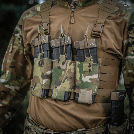 M‑Tac Elastisk Single Magazine Pouch Elite with AK/AR magazine on MOLLE Laser Cut system, camo design, quick access and secure retention