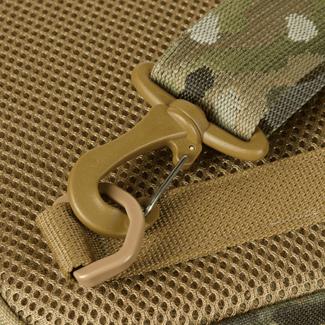 M-Tac Cross Bag Elite Hex with robust hook and camo material. Perfect for daily use and tactical gear. Material: Cordura 500.