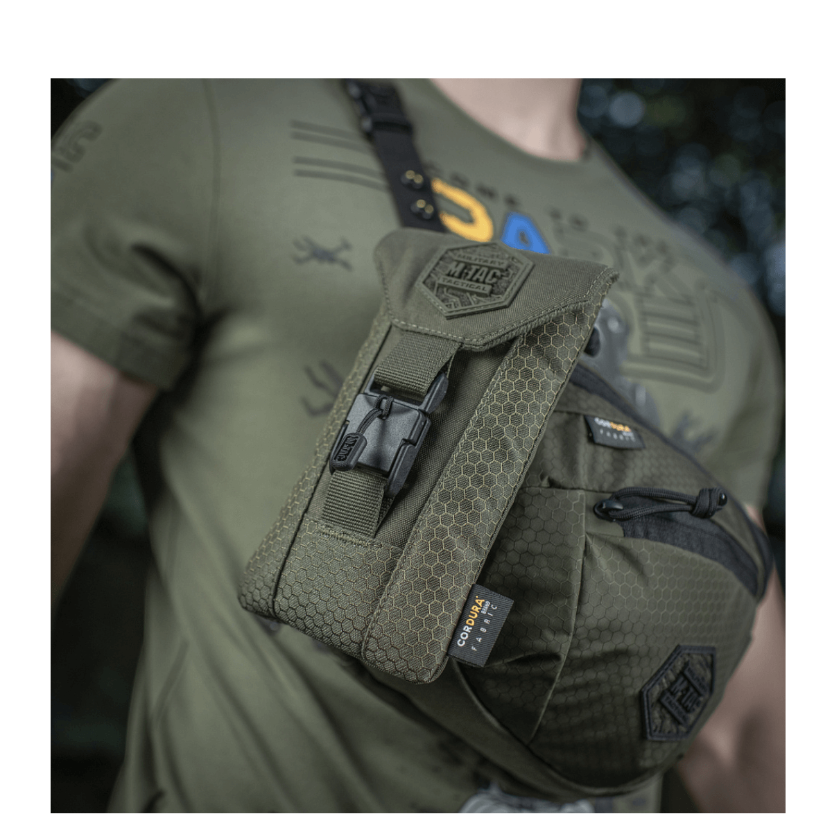 M-Tac Smartphone Lomme Elite Large Hex i slidstærkt CORDURA HEX materiale, ideel til daglig smartphone opbevaring på op til 6,5 tommer.