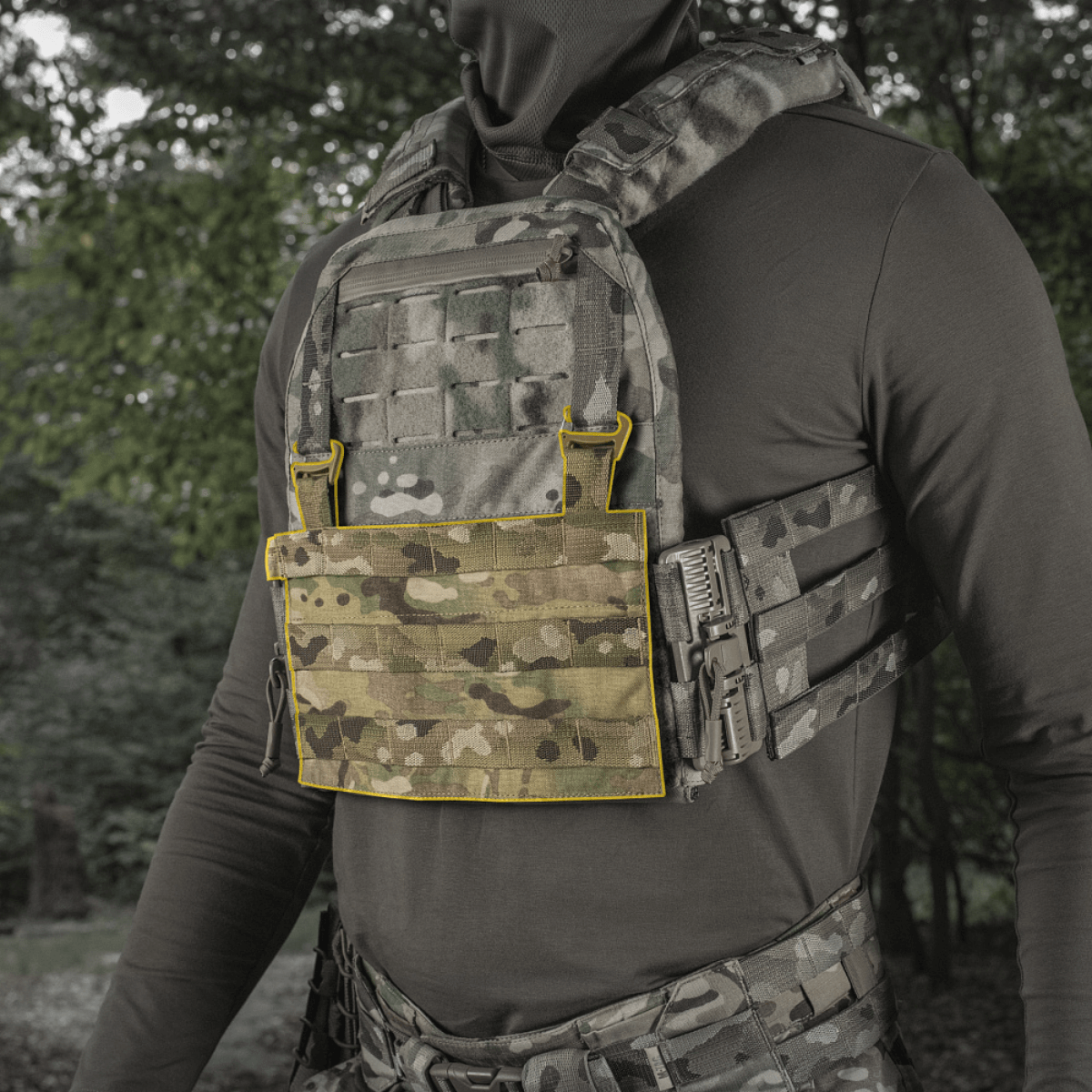 M‑Tac Front Panel til Cuirass QRS med MOLLE-system, holdbar Cordura 500D, ideel til militært brug og montering af ekstra udstyr.