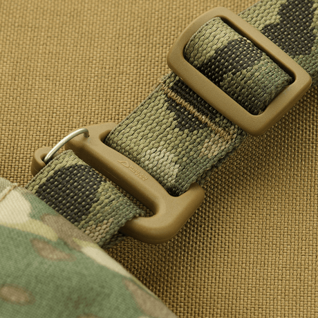 Bæltespænde på M-Tac Taktisk Håndvarmer Elite i Cordura 500D med camouflage design for holdbarhed og stil.