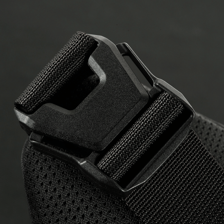Close-up of buckle on M‑Tac Belt Bag Elite Hex with Woojin buckle in black finish.