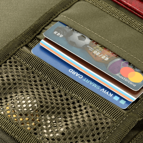 Credit card holder with mesh pocket in M-Tac Wallet Elite Gen.II Hex, green Cordura material, robust and compact design.