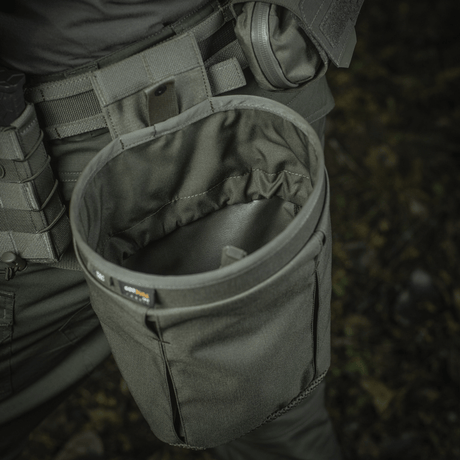 M‑Tac magazine pouch Dump Pouch Lite Elite mounted on belt, made of durable Cordura 500D with quick-pull closure and drained bottom.