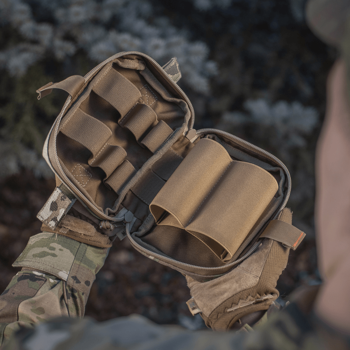 M-Tac Horizontal Medic Pocket Large Elite