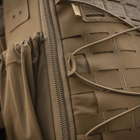 Nærbillede af M-Tac STURM Elite Rygsæk med MOLLE Laser Cut panel og YKK lynlås