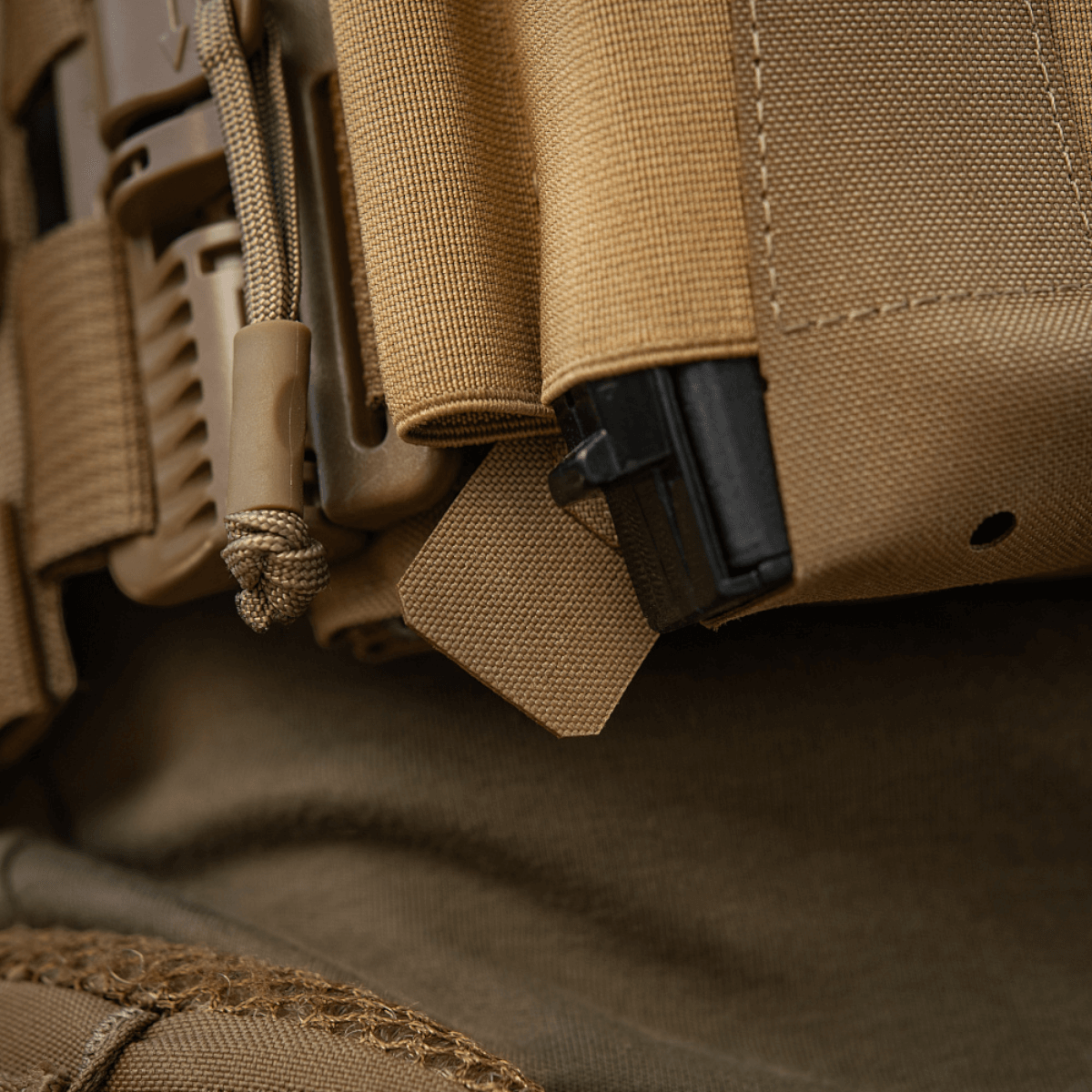 M-Tac Frontpanel til Plate Carrier Cuirass QRS til 4 Magasiner med elastisk Cordura Squadron system