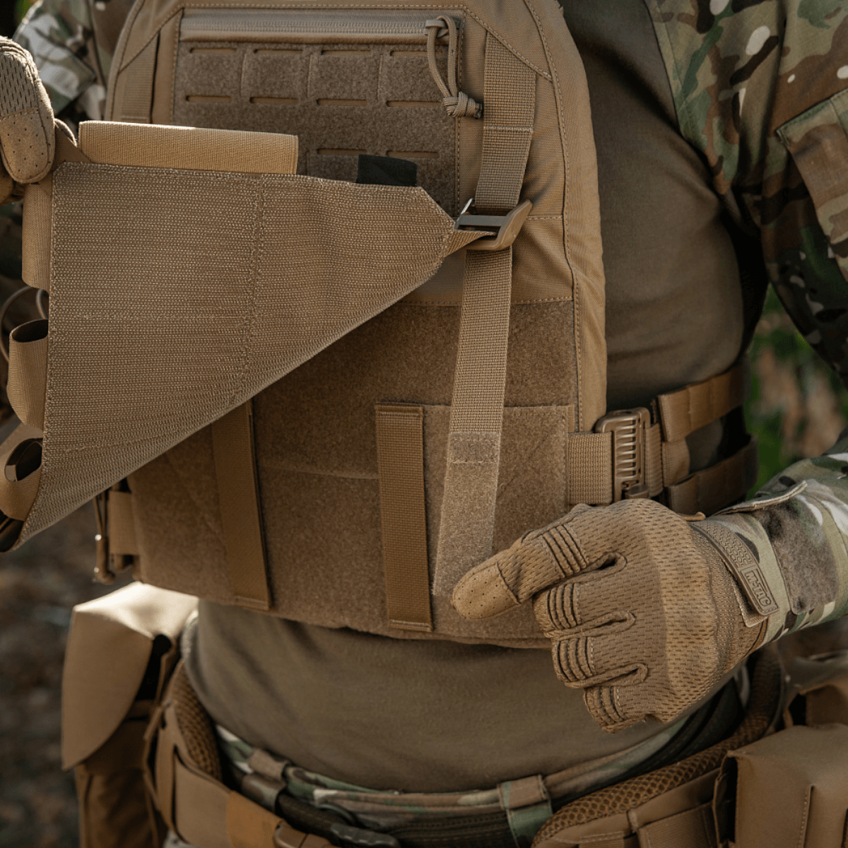M-Tac Frontpanel for Plate Carrier Cuirass QRS for 4 Magazines