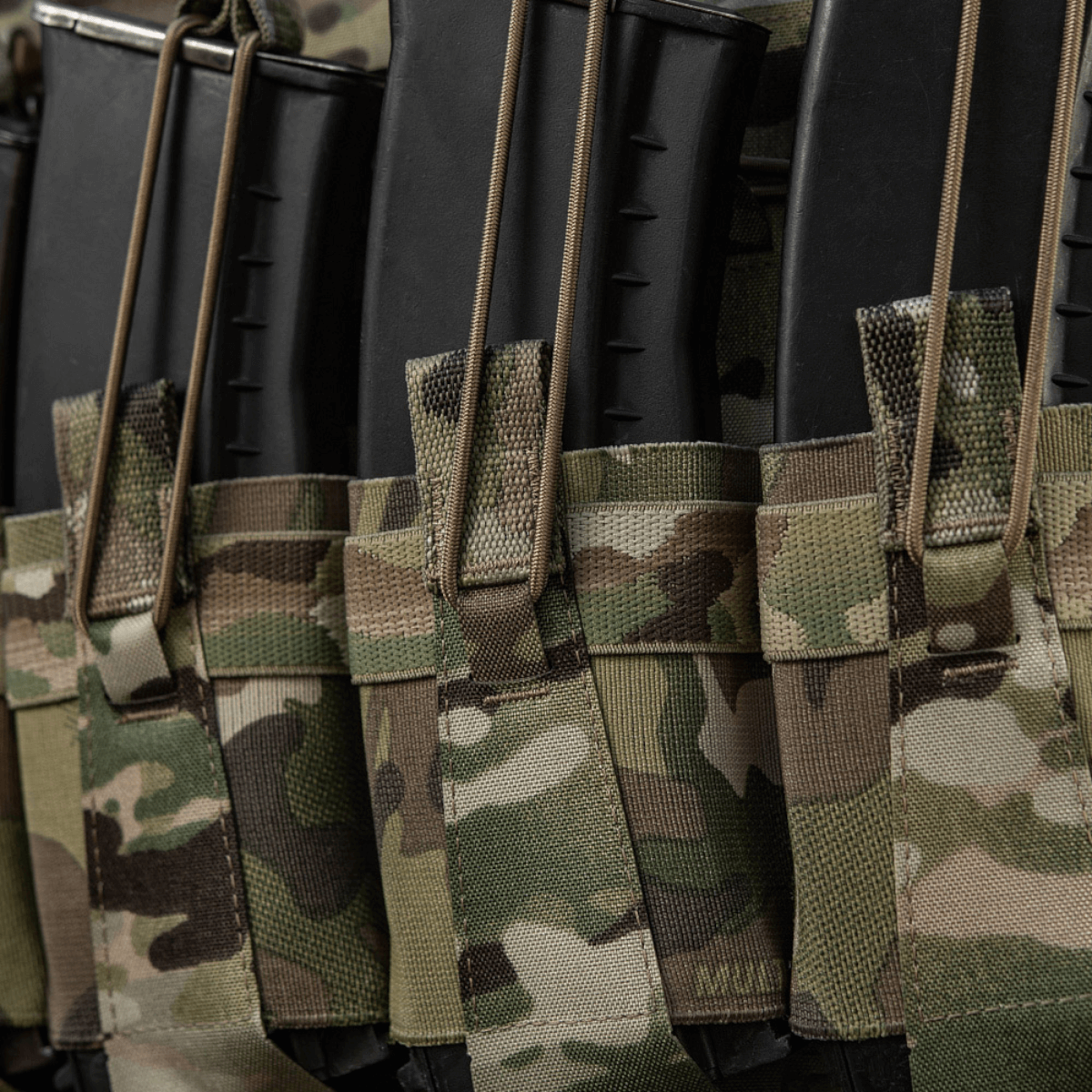 M-Tac Frontpanel til Plate Carrier Cuirass QRS til 4 Magasiner med camouflage opbevaring og elastikbånd til AK/AR magasiner