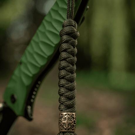 M-Tac Viper Lanyard Scandinavian in braided paracord with Viper motif, stylish accessory for knives and gear, flexible and durable.