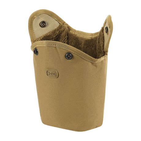 M-Tac Flaskeholder MOLLE in durable polyester with PVC coating and drainage hole, ideal for outdoor use and easy mounting on MOLLE gear.