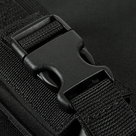 M-Tac Gasdåseholder Vertikal with solid Woojin lock, showing black strap and buckle in closed position.