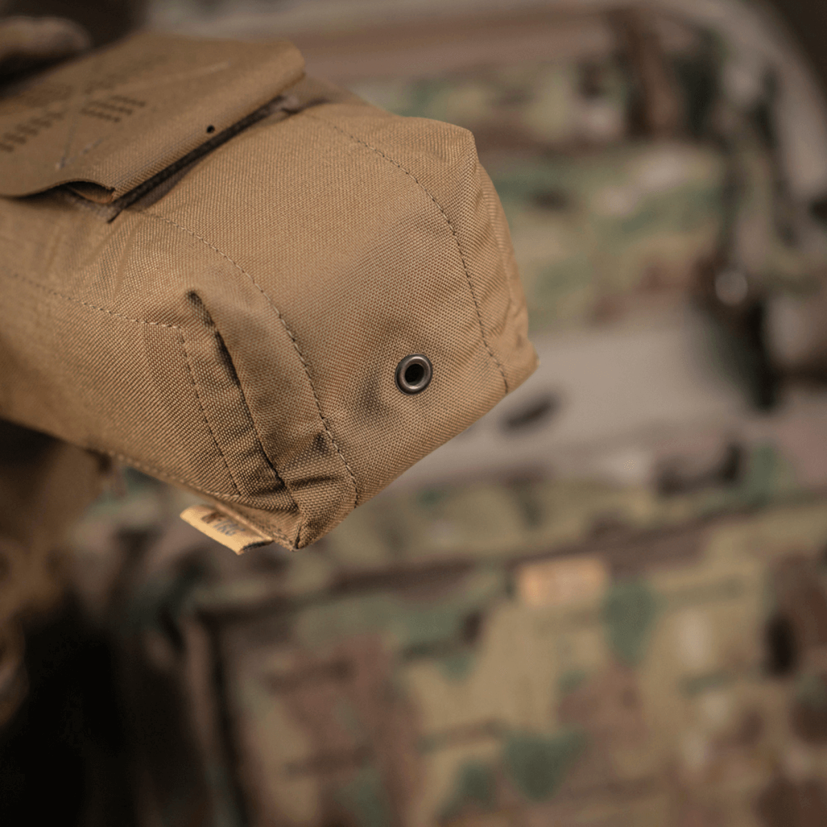 M-Tac Mediclomme Small Vertical Elite i slidstærkt Cordura 500D materiale, med intern IFAK førstehjælpsorganizer.