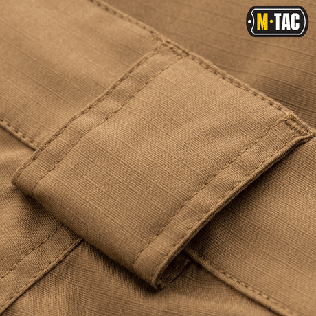 M-Tac Shorts Aggressor Short med detaljeret billede af bæltestrop i polycotton flex rip-stop materiale. Ideel til taktisk brug.