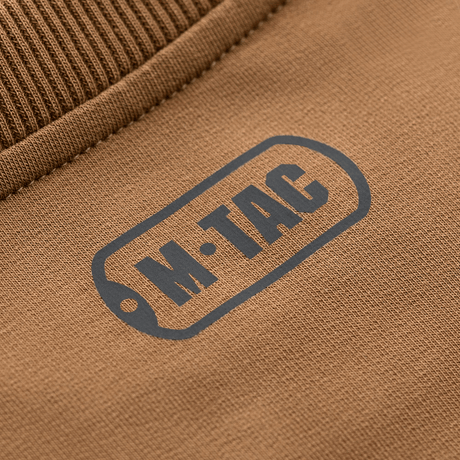 Close-up of M-Tac Pullover 4 Seasons with crew neck in stretch elastic fabric, ideal for everyday and tactical year-round use