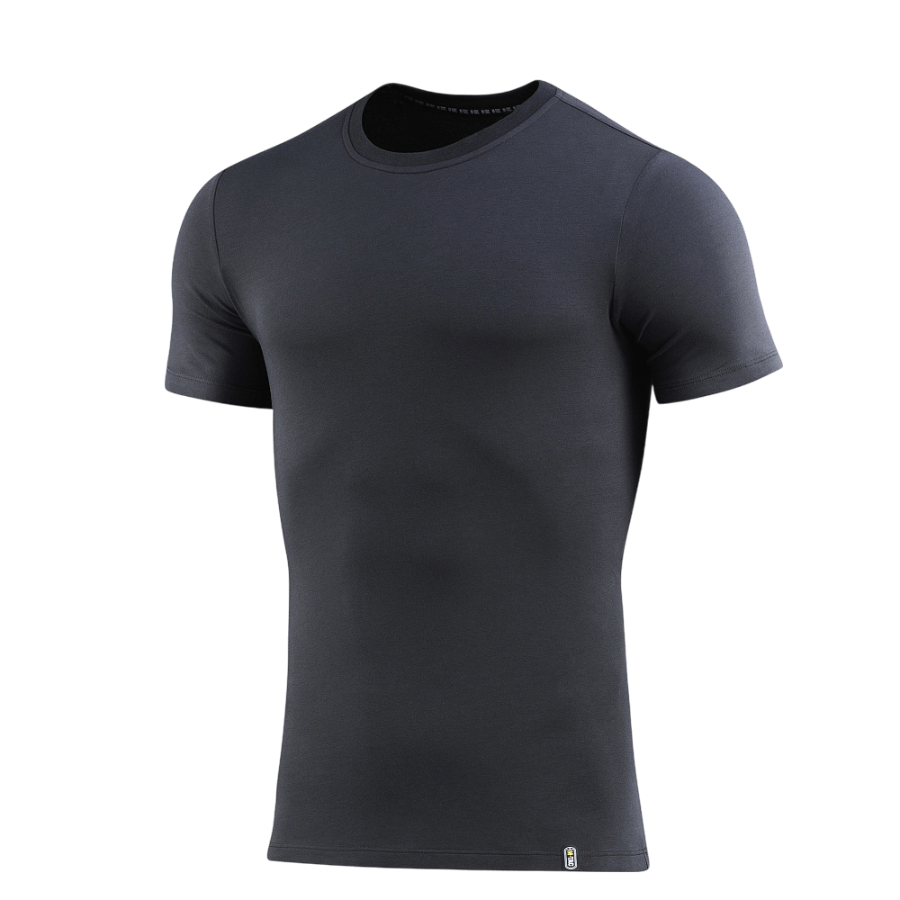 Sort M-Tac T-shirt 93/7 Summer, lavet af 93% bomuld og 7% elastan, designet til komfort og åndbarhed til sommerbrug.