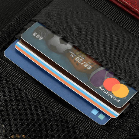 M-Tac Pung Elite Gen.II with card slots, ideal for cash and cards, showing multiple cards stored.