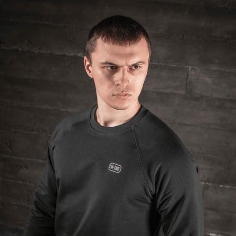 M-Tac Raglan Athlete sweatshirt with crew neck, raglan sleeves and logo, front view, black.