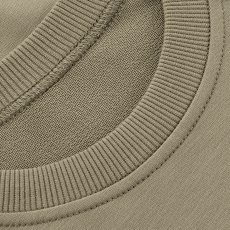 M-Tac Raglan Athlete in olive green with crew neck and stretch cuffs, ideal for daily use and sport.