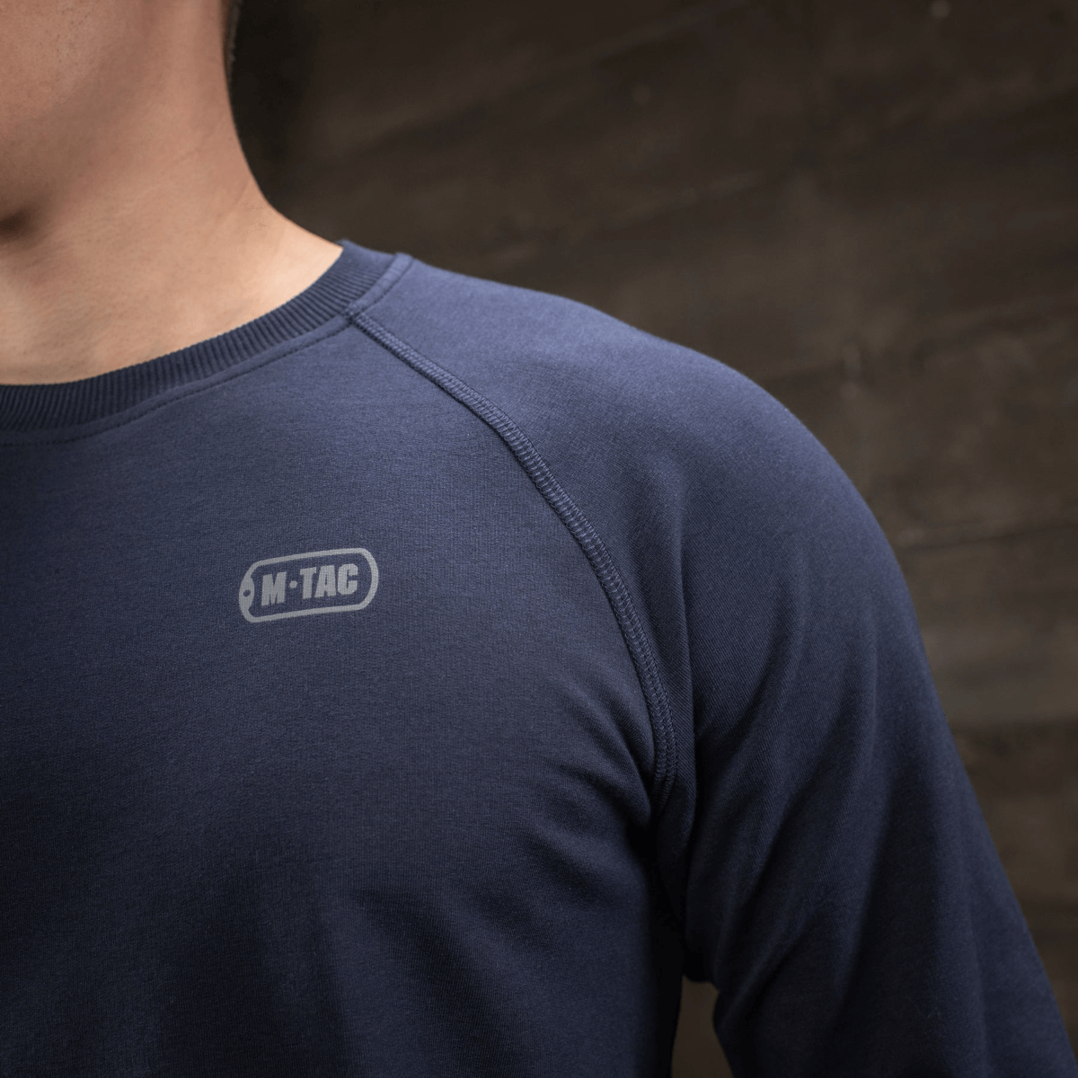 M-Tac Raglan Athlete sweatshirt, rund hals, raglanærmer, alsidig til sport og hverdag. Materiale: 95% bomuld, 5% elastan.