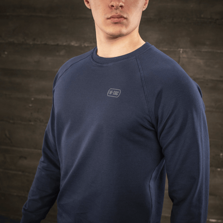 M-Tac Raglan Athlete sweatshirt in navy with crew neck and raglan sleeves, ideal for daily use and sport. 95% cotton, 5% elastane.
