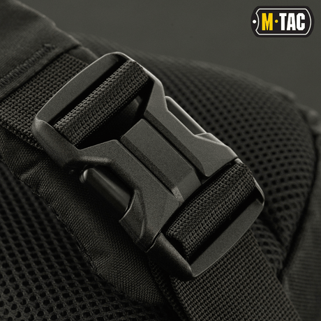 M-Tac Buckler Bag Elite black buckle and strap detail.