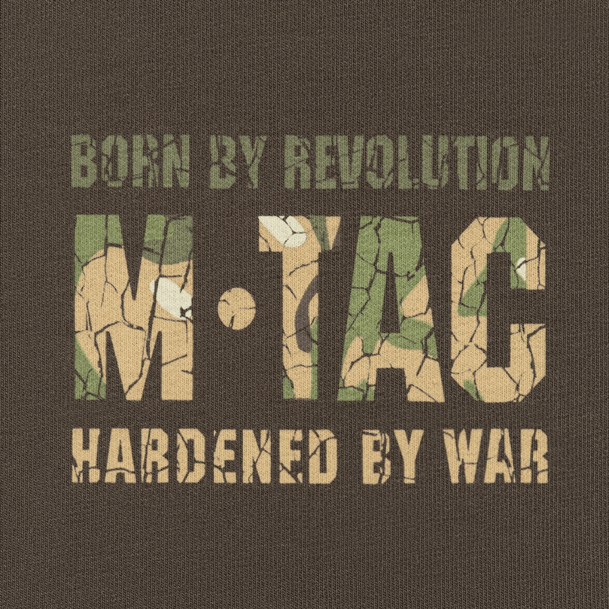 M-Tac Raglan Logo med camouflageprint og slogan 'Born by Revolution – Hardened by War'