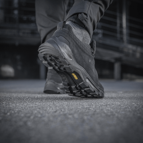 M-Tac Tactical Sneakers Patrol R Vent med slidstærk læderkonstruktion og skridsikker sål til outdoor-aktiviteter.