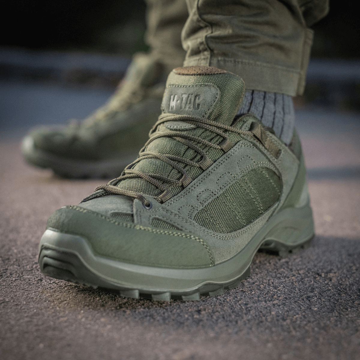 Tactical Sneakers Demi-Season – Let og komfortabel til trekking og outdoor-aktiviteter, med naturlæder og Cordura overdel.