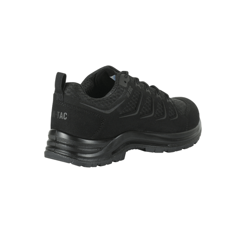 M-Tac Tactical Sneakers IVA set fra siden, viser lette og ventilerede sko ideelle til trekking og udendørs aktiviteter.