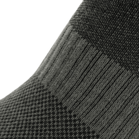 Nærbillede af M-Tac Sokker Mk.1 med elastisk rib for komfort og støtte under aktiviteter