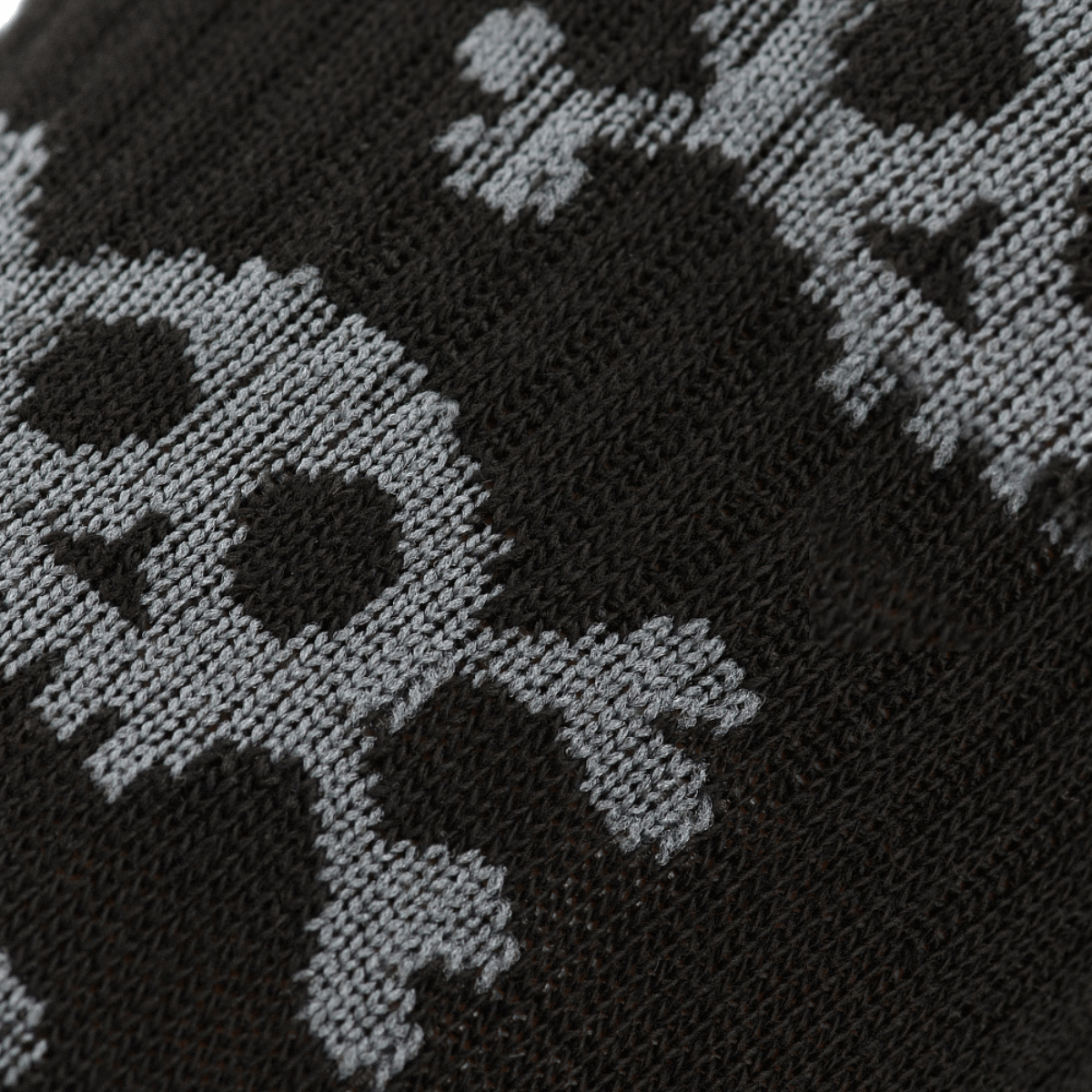 M-Tac Letvægtssokker Mk.3 Pirate Skull med piratskalle mønster, let og åndbar til trekking og hverdagsbrug.