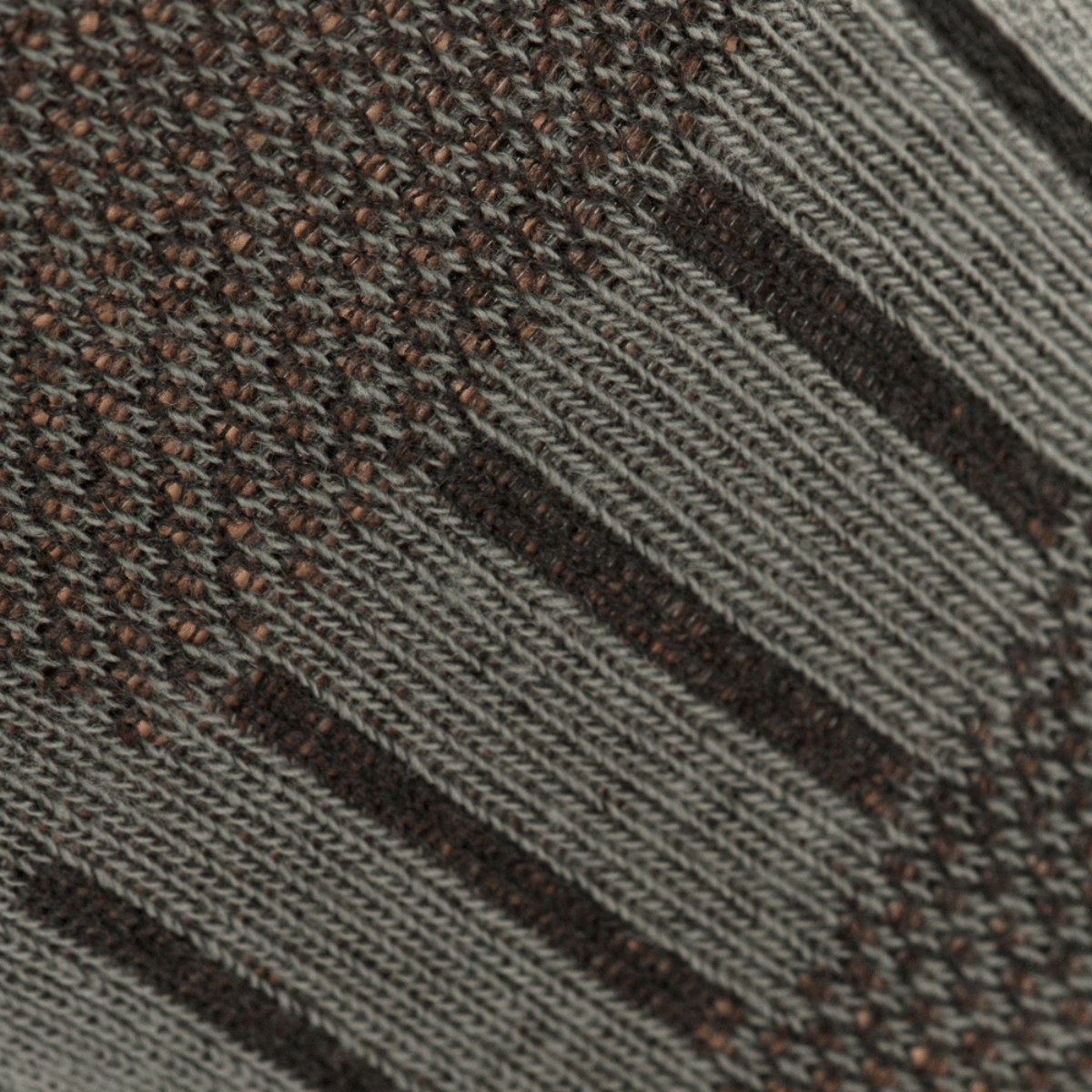 Nærbillede af M-Tac Let Sportsokker i åndbart materiale til løb og udendørsaktiviteter. Elastisk kant og ergonomiske trykpunkter.