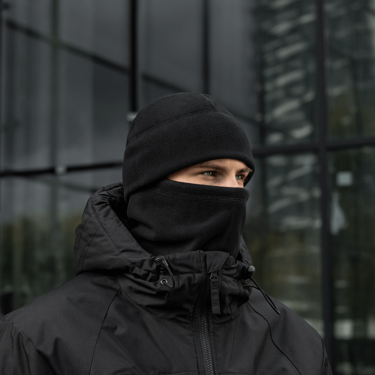 M-Tac Watch Cap Elite Fleece Beanie Hat Slimtex til taktisk brug i koldt vejr, low-profile design med vindbeskyttelse.