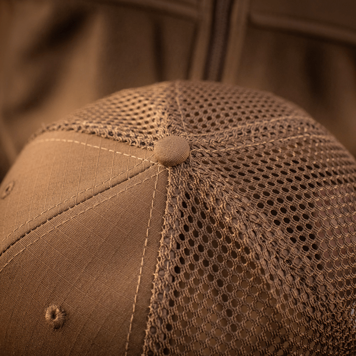 M-Tac Mesh Flex Ripstop Baseball Cap med mesh-paneler og ripstop front for ventilation og komfort. Perfekt til udendørs brug.