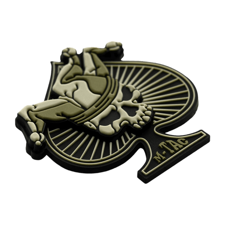 M-Tac Ace of Spades 3D PVC Patch i militærstil, robust og velegnet til tøj eller udstyr med Velcro fastgørelse, perfekt til outdoor.