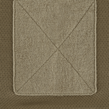 Nærbillede af M-Tac Athletic Tactical Gen.II T-shirt stofstruktur, som fremhæver det funktionelle design og åndbarhed.