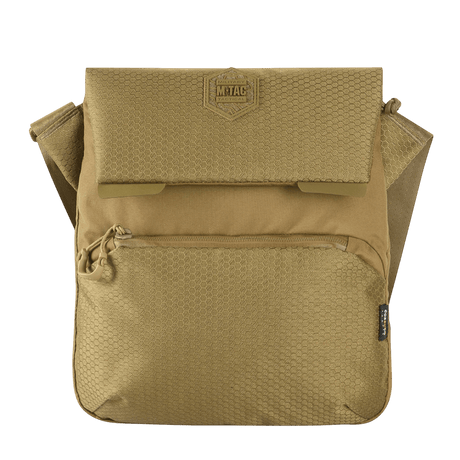 M-Tac Konvert Taske Elite in Cordura 500D with adjustable shoulder strap and magnetic flap, ideal for versatile and comfortable use.