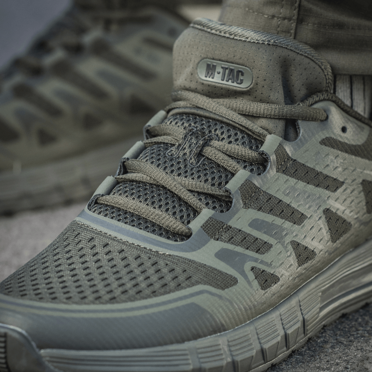 M-Tac Tactical Summer Sport Sneakers i grønne, åndbare syntetiske materialer med slidstærk gummisål og tåbeskyttelse.
