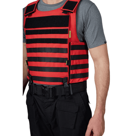 Anorak Chromium® Instructor I Skudsikker Vest i rød med maksimal IIIA-beskyttelse til politi og forsvarsbemanding.