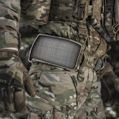 M-Tac Krigsbælte ARMOR Tegris D-Ring Cobra i multicam design på soldatens udstyr til specialstyrker og professionelle opgaver.