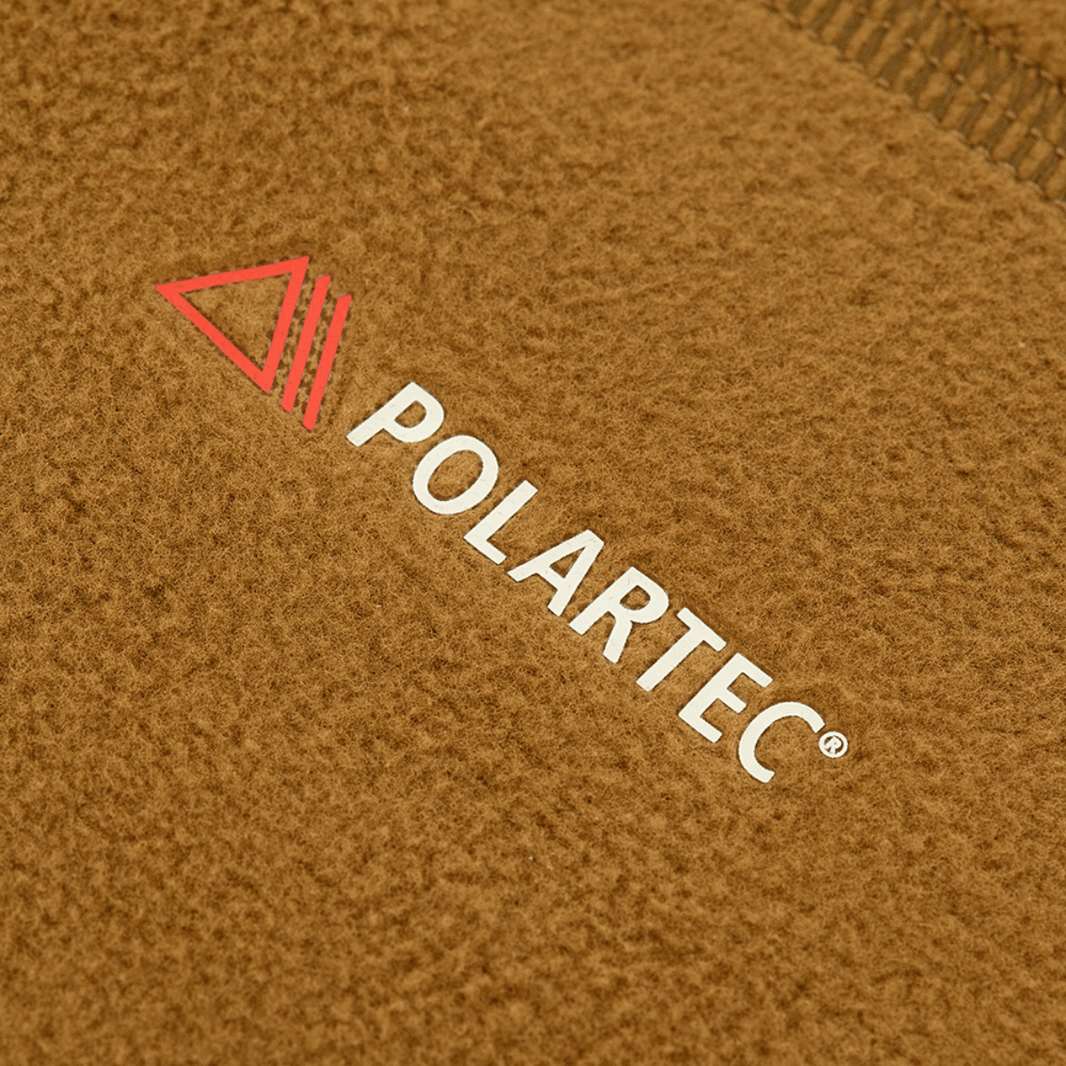 M-Tac Anatomisk Tube Scarf med Snor Polartec i brun Polartec fleece med logo detalje, giver varme og komfort.