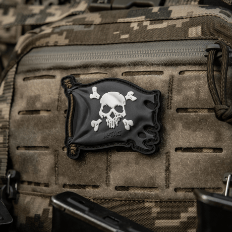 M-Tac Jolly Roger PVC 3D morale patch, adventurous spirit, determination, Velcro fastening, perfect for clothing and tactical gear.